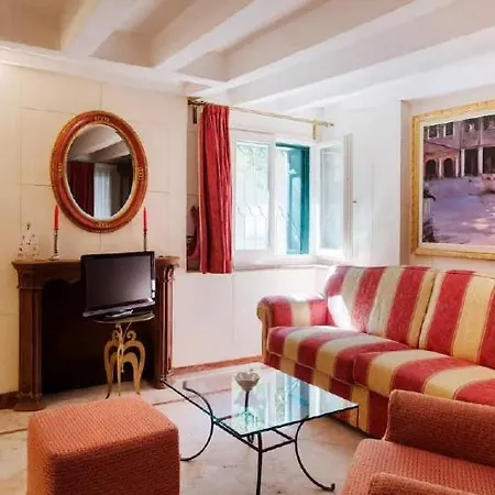 Biri Canal Charm Apartament